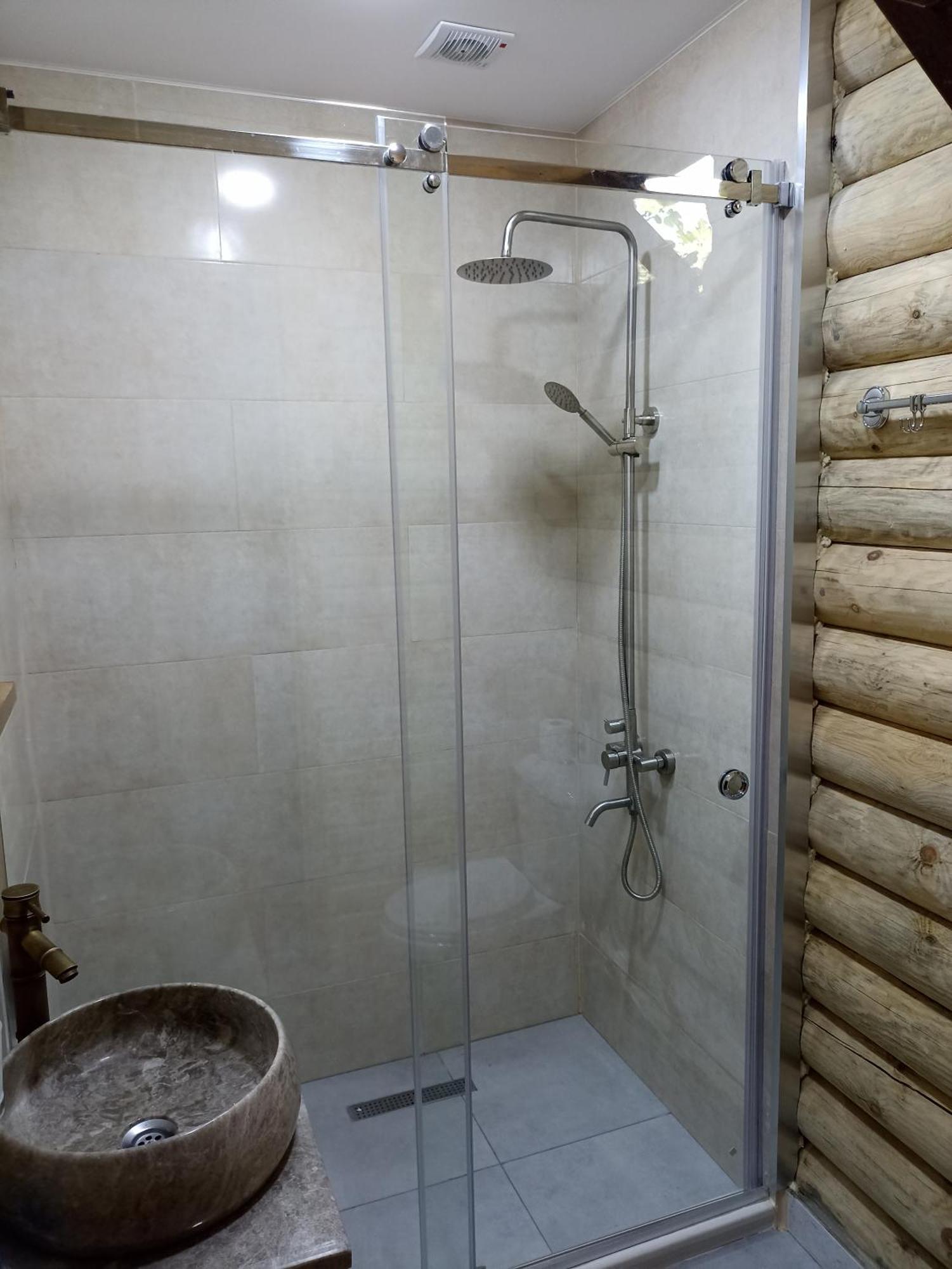 Guest House On Angisa Batumi Habitación foto